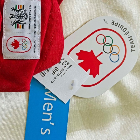 OLYMPICS OFFICIAL 2012 CDN TEAM T-SHIRT, RED & WHITE, COLOUR EMBROIDERY, HOLOGRA - Picture 7 of 7
